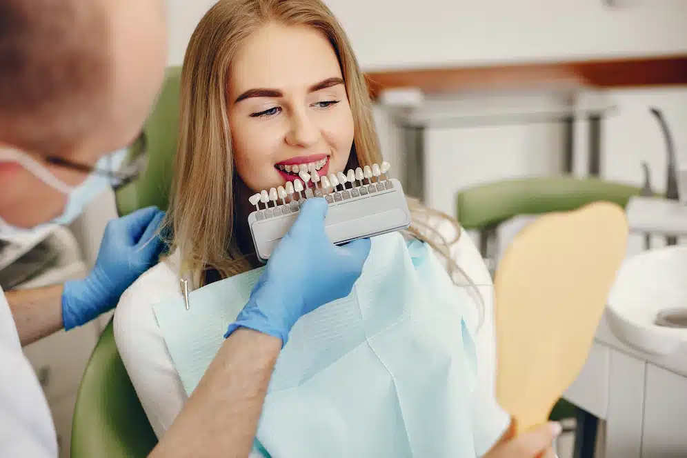 Featured image for “Cosmetic Dental Veneers: Cost, Type & Longevity”