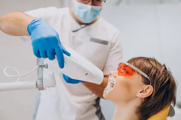 Featured image for “What Are The Different Alternatives To Teeth Whitening?”